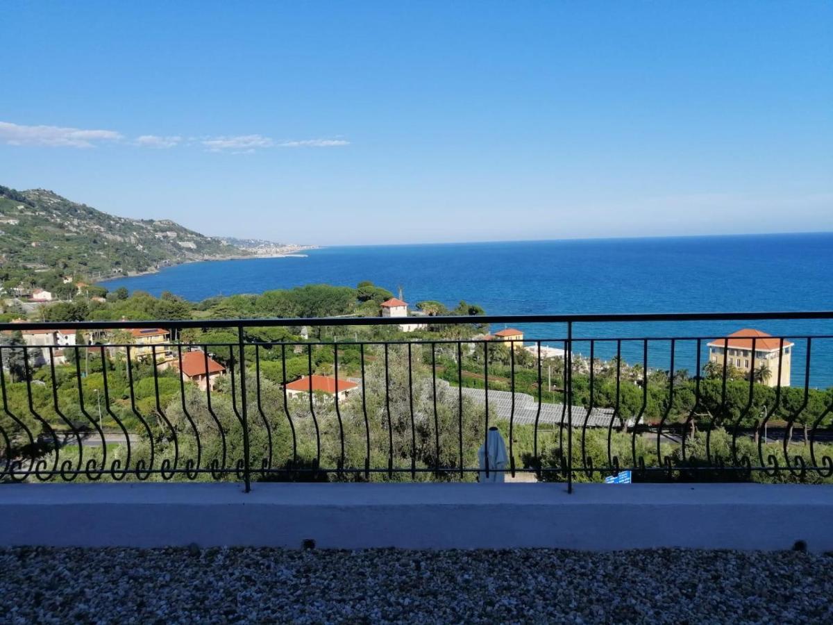 Agriturismo Un Mare Di Fiori Villa Ventimiglia Ngoại thất bức ảnh