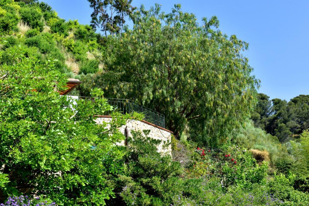 Agriturismo Un Mare Di Fiori Ventimiglia Ngoại thất bức ảnh