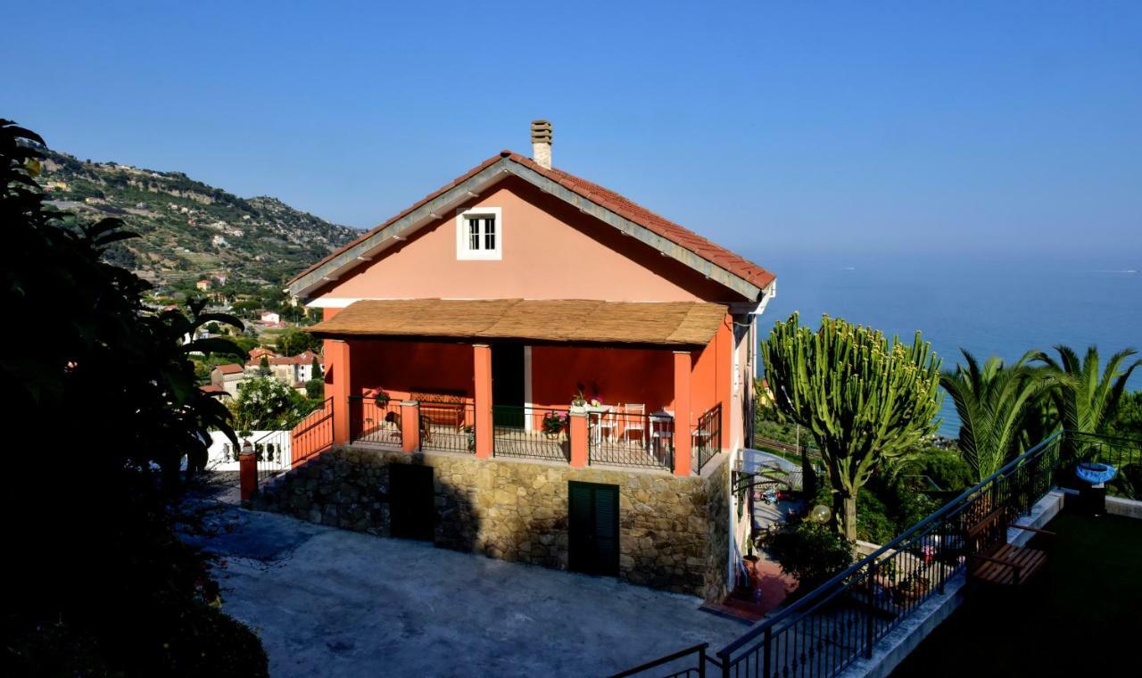 Agriturismo Un Mare Di Fiori Villa Ventimiglia Ngoại thất bức ảnh