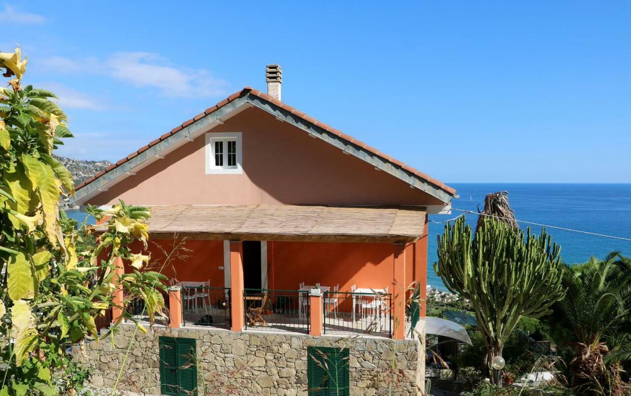 Agriturismo Un Mare Di Fiori Villa Ventimiglia Ngoại thất bức ảnh